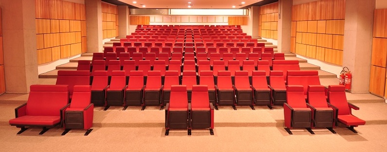 Poltronas para Auditórios